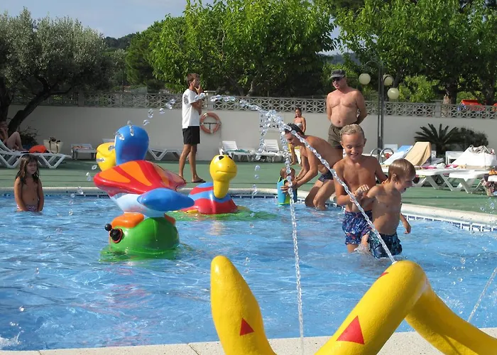 אתר קמפינג Roca Grossa קאללה