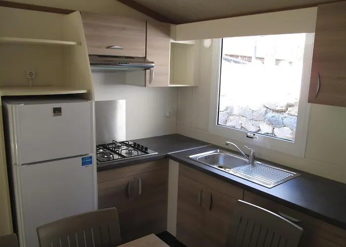 אתר קמפינג Roca Grossa 2*